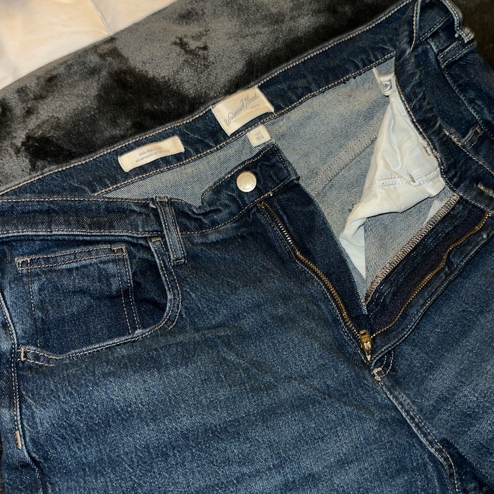 A new day - high rise flare jeans